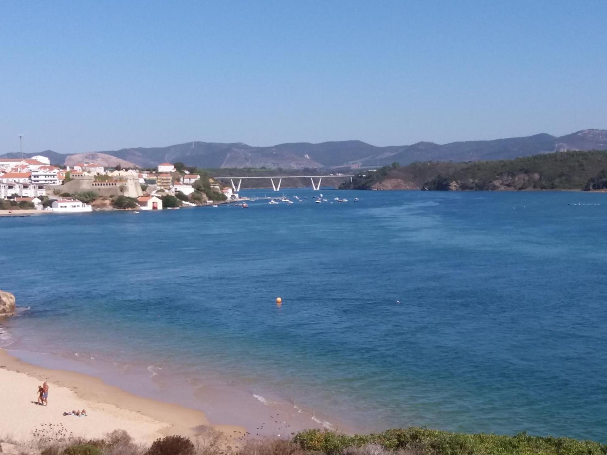 Monte Da Retirada Vila São Luis Exterior foto