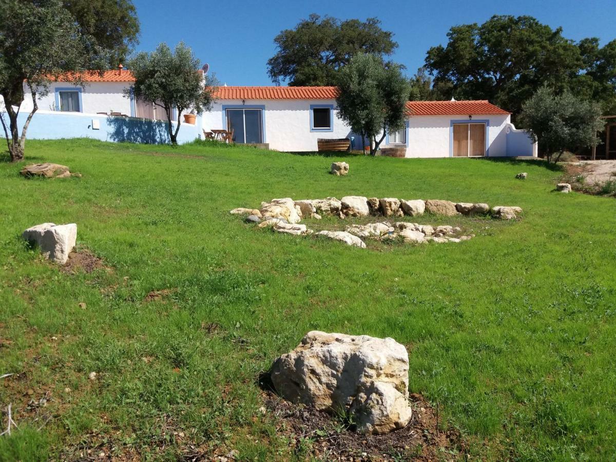 Monte Da Retirada Vila São Luis Exterior foto
